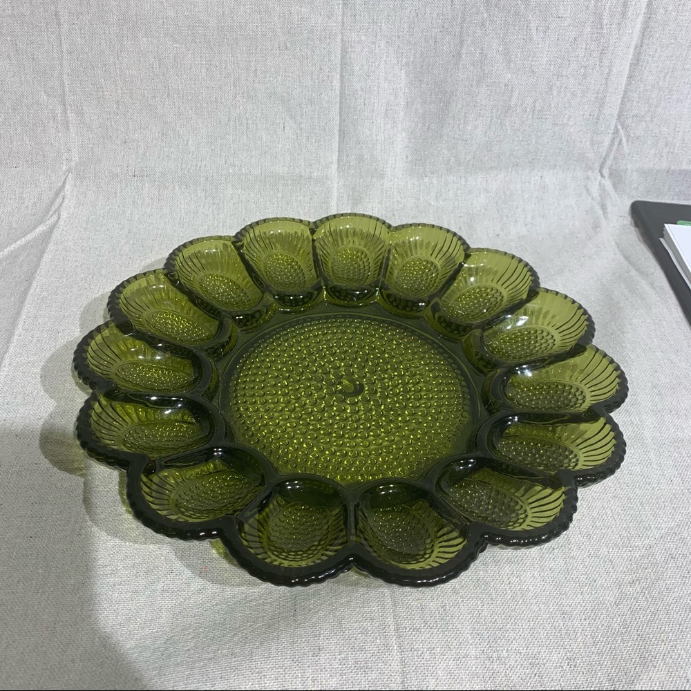 Vintage egg plate green 11.5”